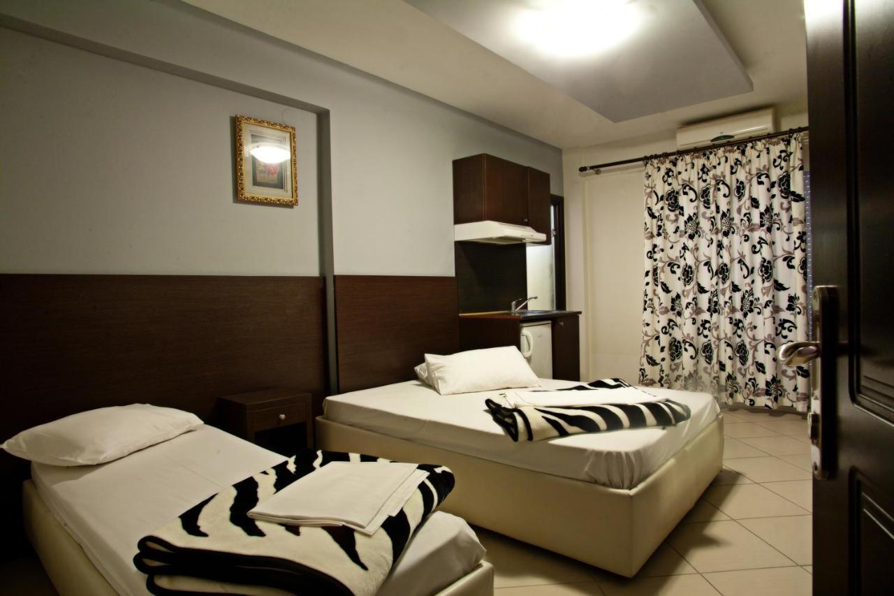 Hotel Anesis Paralia エクステリア 写真