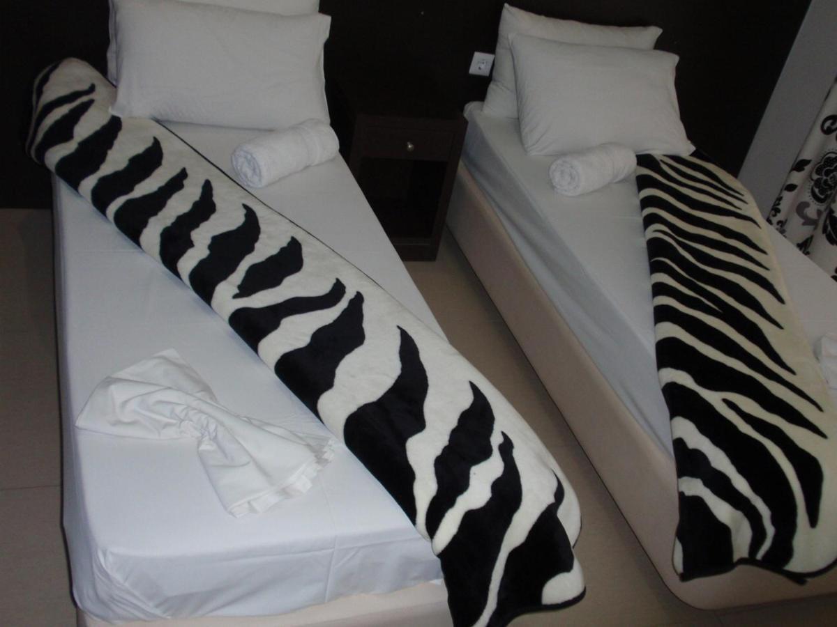 Hotel Anesis Paralia エクステリア 写真
