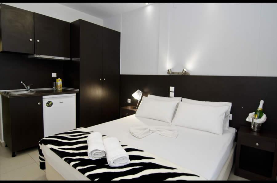 Hotel Anesis Paralia エクステリア 写真