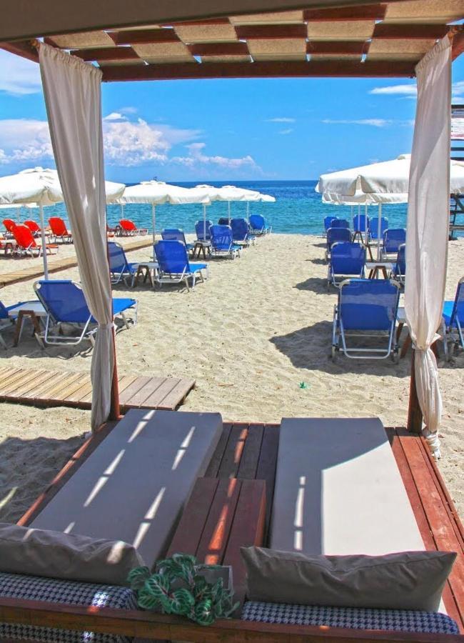 Hotel Anesis Paralia エクステリア 写真